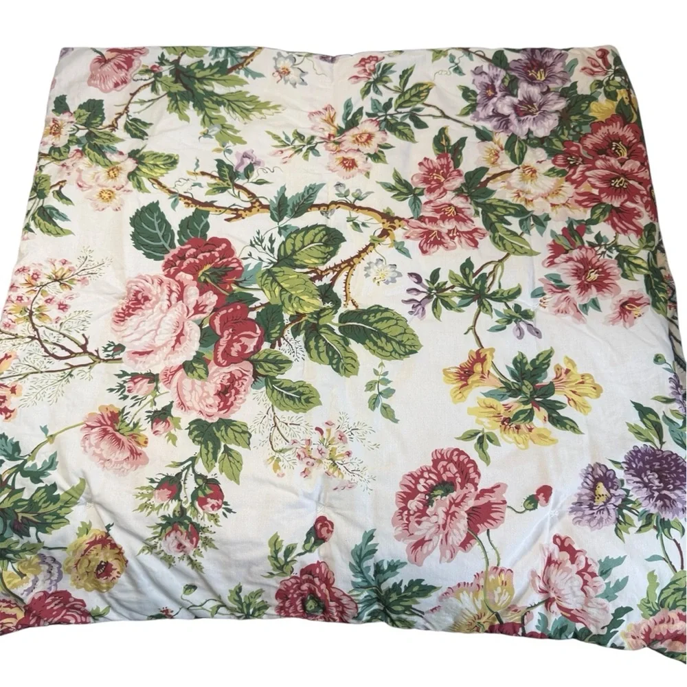 Pottery‎ Barn reversible Quilted Pillow Cover Sham Eloise Garden 25x25